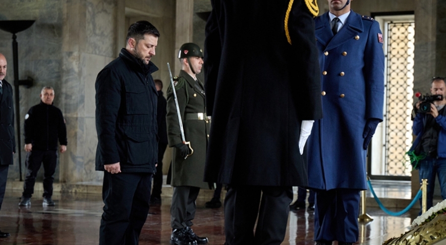 Zelenskiy, Ankara temasları öncesi Anıtkabir'de