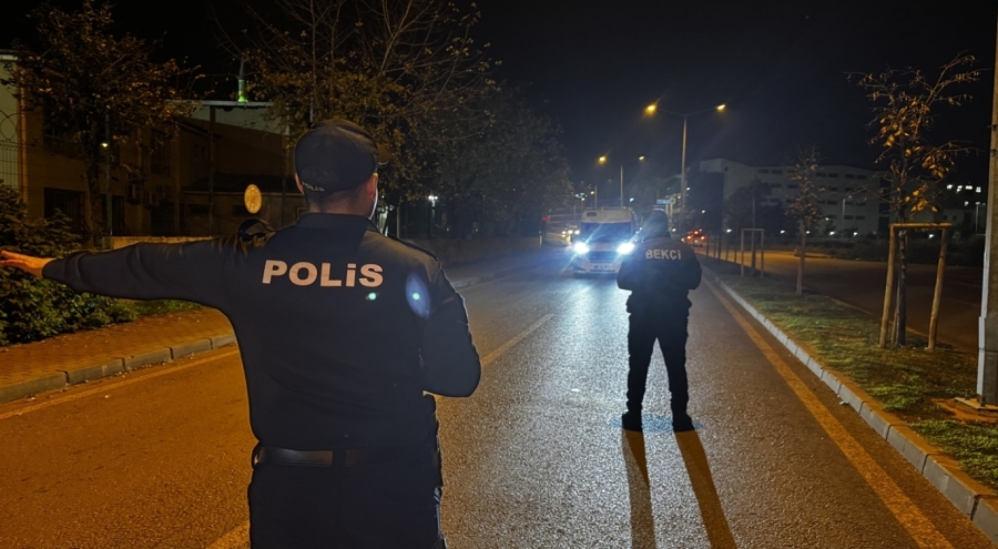 Bursa'da gece operasyonu: Polis ve kartallar alkollü şahıslara geçit vermedi