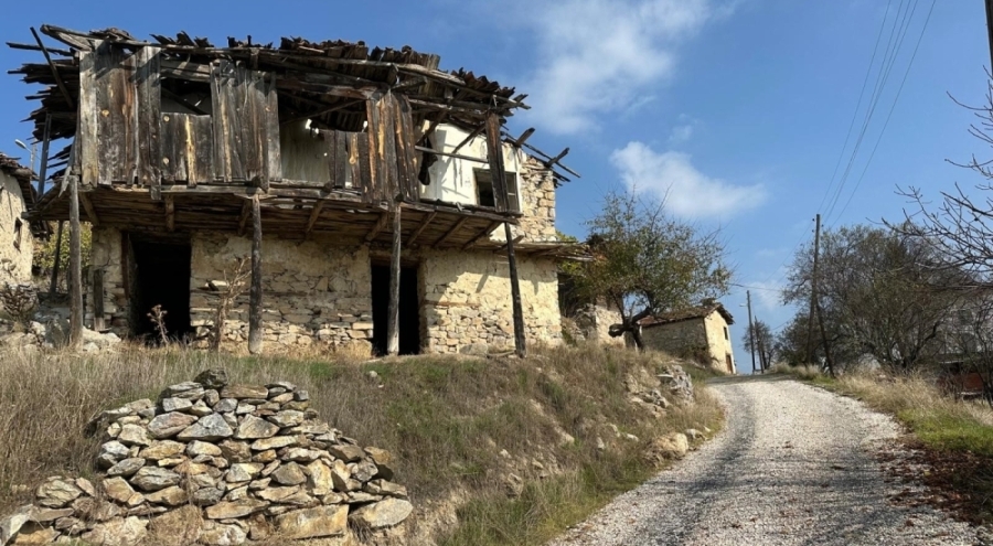 Bursa'nın 450 yıllık köyü Çökene hayalet köye döndü: Sadece 4 kişi yaşıyor