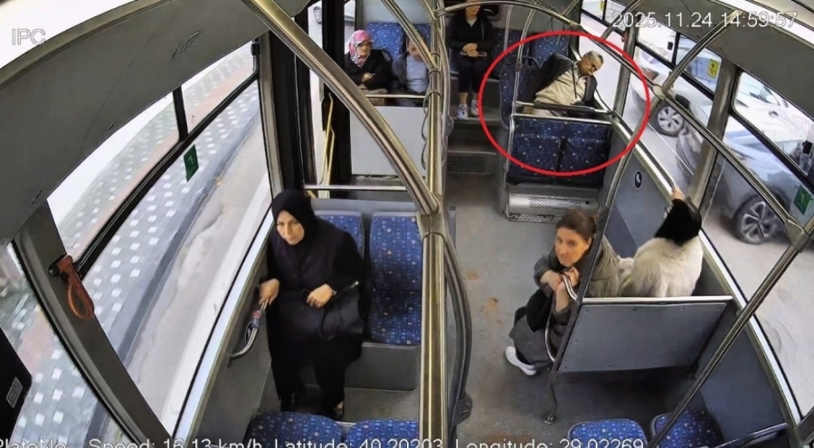 Bursa'da Otobüs Şoförü Yolcuyu Hayata Bağladı