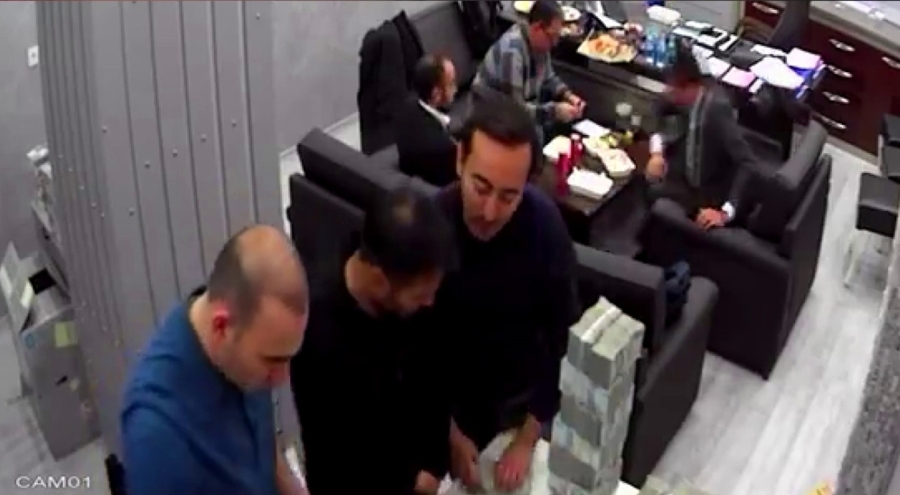 Ekrem İmamoğlu Hakkında Yolsuzluk ve Suç Örgütü İddiasıyla İddianame Kabul Edildi