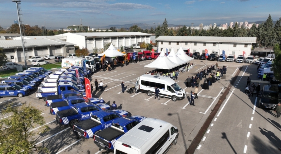 Büyükşehir filosu 50 yeni araç ile 1 yaş gençleşti