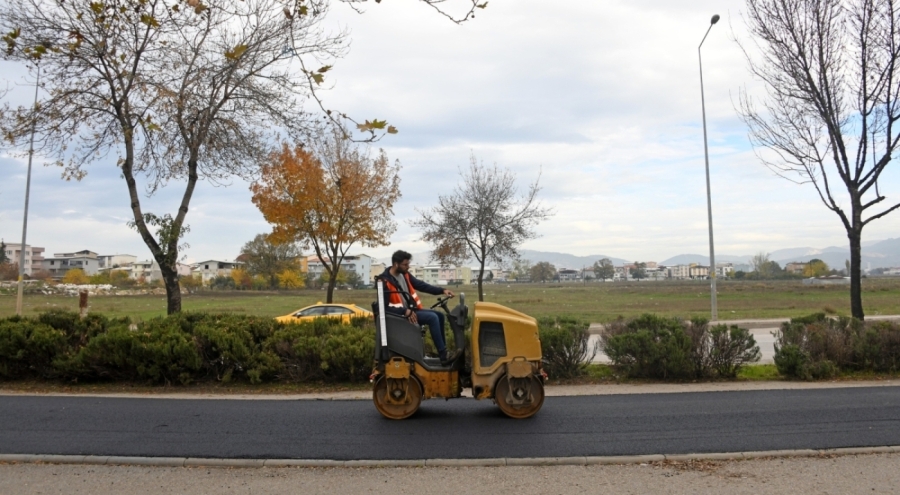Osmangazi'de park içi yollar yenilendi