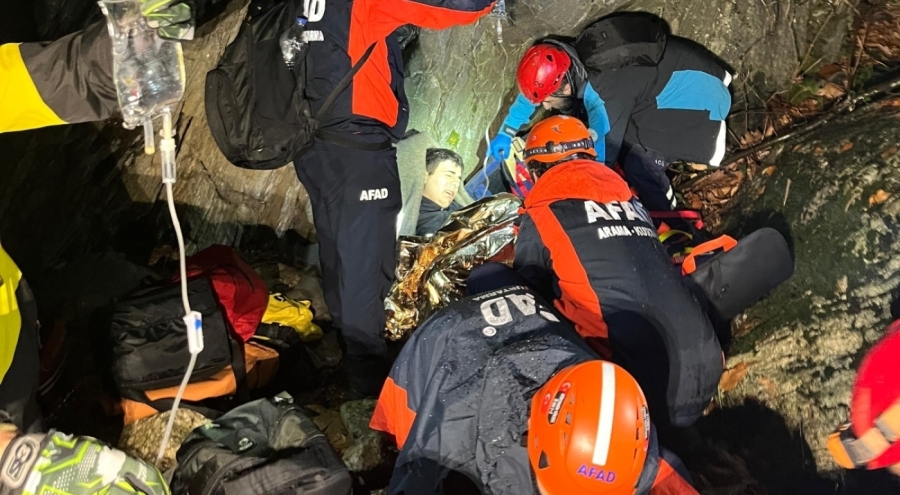 Uludağ'da kaybolan iki çocuktan biri hayatını kaybetti, diğeri yaralı kurtarıldı