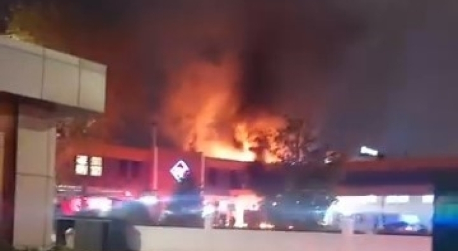 Kestel'de Tekstil Fabrikasında Gece Yarısı Yangın - 1 Saatte Söndürüldü