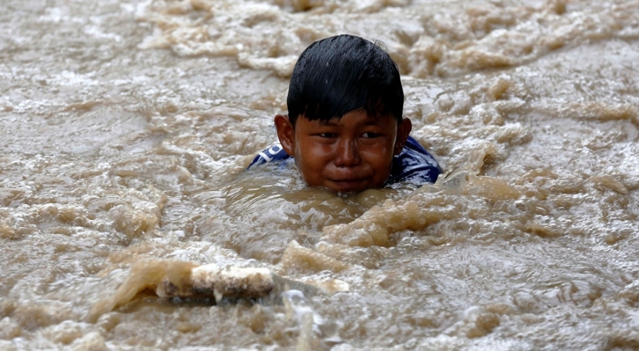 Endonezya'da sel ve toprak kaymalarında ölü sayısı 753'e yükseldi