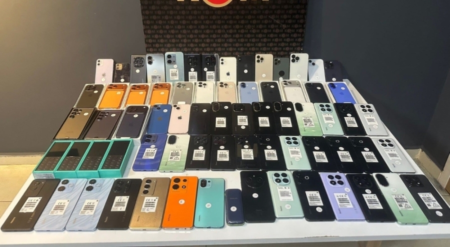 Bursa'da 3 Milyonluk Kaçak Telefon Operasyonu