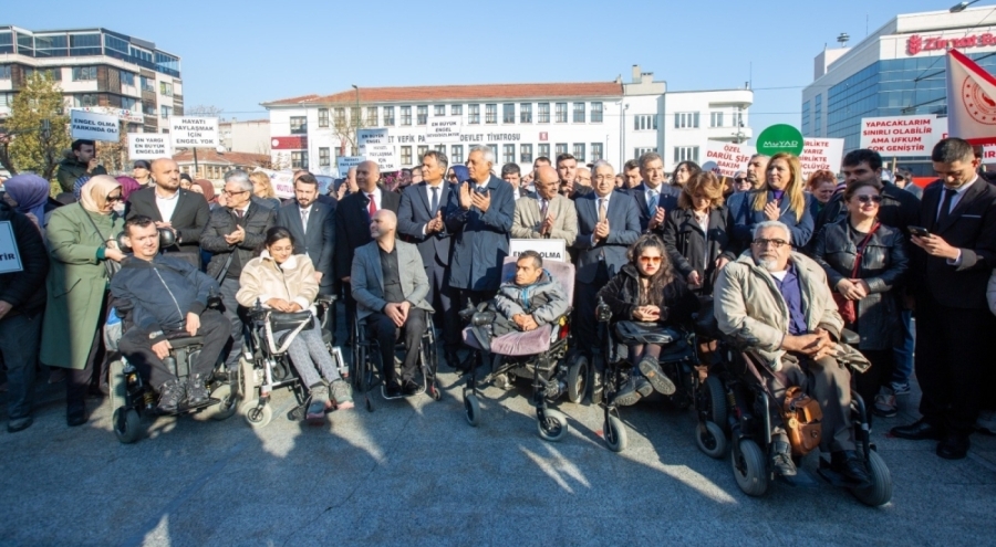 Bursa'da engeller aşılıyor