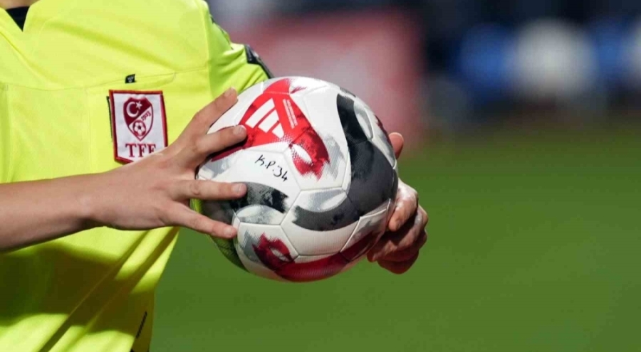 Süper Lig'de 15. Haftanın Hakemleri Açıklandı: Yasin Kol Yine Görevde