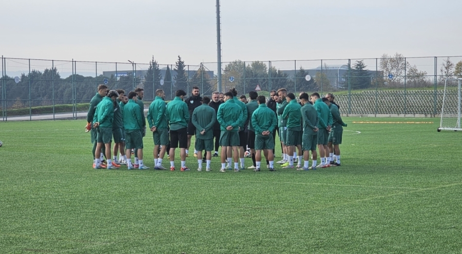 Bursa'da Tahsin Tam'dan Kritik Maç Öncesi Net Mesaj: "Kayıp Lüksümüz Yok"