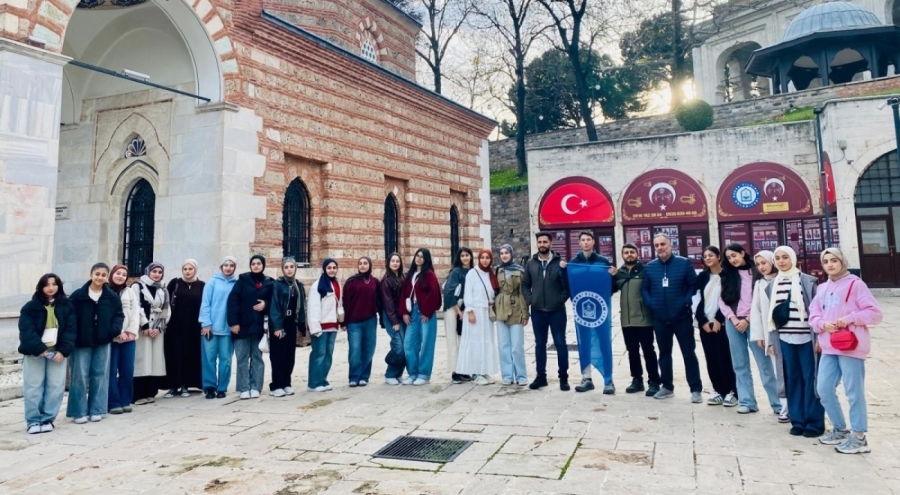 Yıldırımlı gençler Bursa'yı keşfediyor