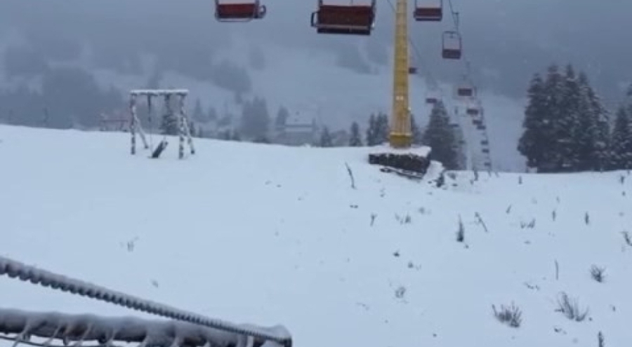 Uludağ'da Kar Etkisini Sürdürüyor