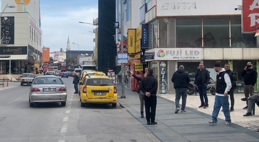 Antalya Serik'te 4,9'luk deprem korkuttu