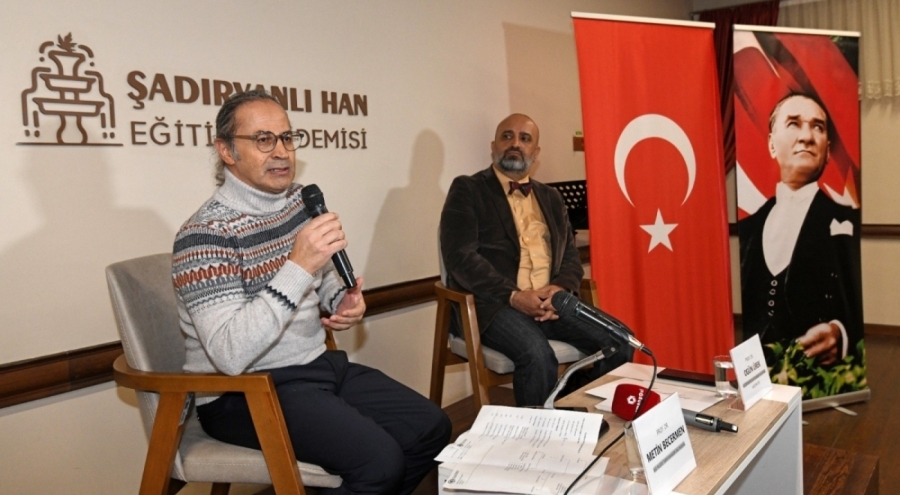 Şadırvanlı Han'da felsefi yolculuk: "Niçin İnsan Hakları?" konferansı yoğun ilgi gördü
