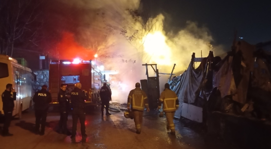 Bursa'da barakada yangın paniği