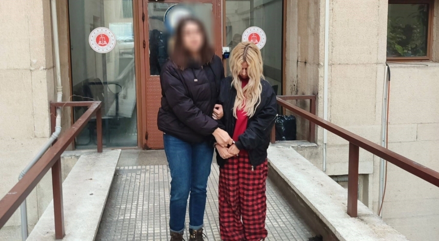 Bursa'da sahte TOKİ sitesiyle 53 kişiyi dolandıran hukuk öğrencisi tutuklandı