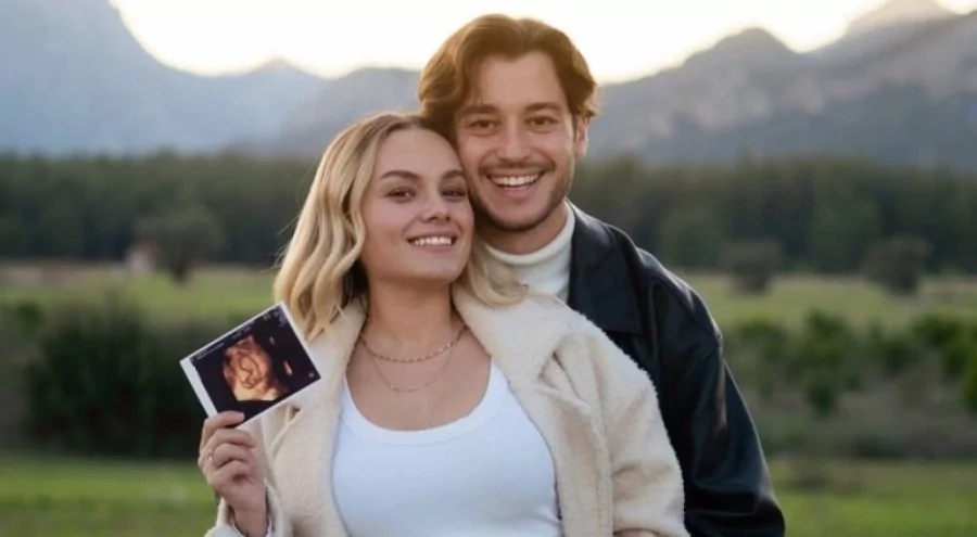 Başak Karahan, hamile olduğunu açıkladı: "Artık 3 kişiyiz."f