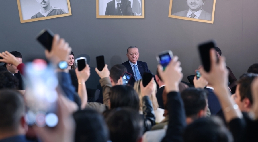 Erdoğan gençlerle buluştu: "Terörsüz Türkiye" vurgusu