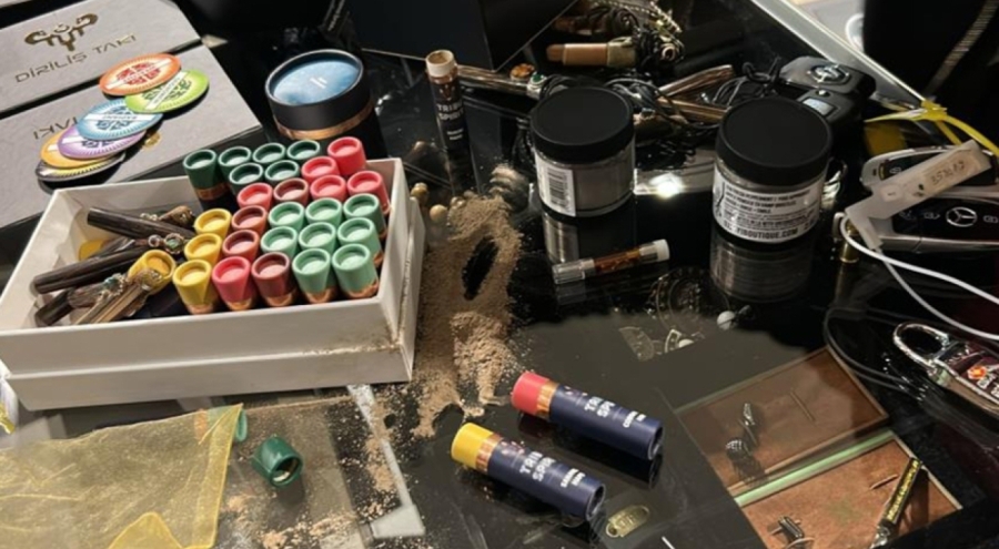 Ünlü isimlere yönelik soruşturmada 8 gözaltı: Ezgi Eyüboğlu da listede