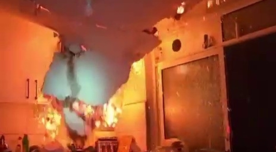 Bursa'da yangında tavan çöktü: İtfaiye ekipleri son anda fark edip faciayı önledi