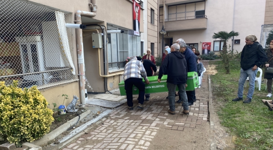 Bursa'da 80 yaşındaki kadın evinde ölü bulundu: Ölüm şüpheli değerlendirildi