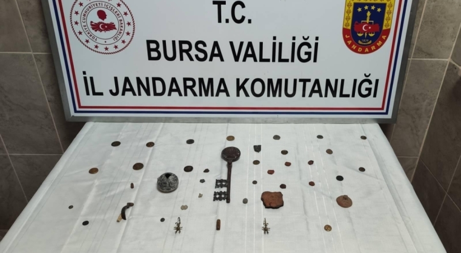 Bursa'da "Anadolu Mirası" operasyonu: 42 tarihi eser ele geçirildi