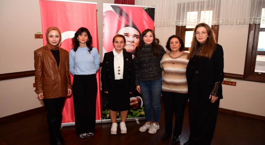 Uzmanlar Osmangazi'de Kadın Sağlığını Konuştu