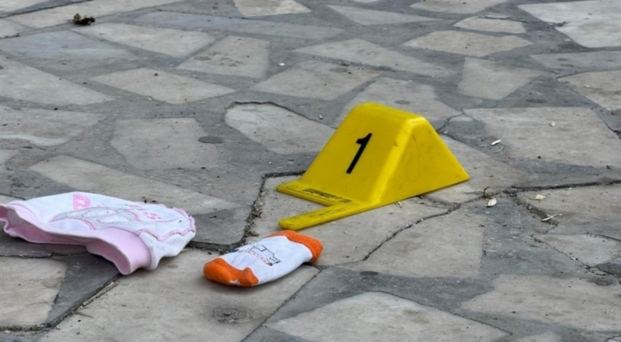 Sinir krizi geçiren anne 2 aylık bebeğini pencereden attı