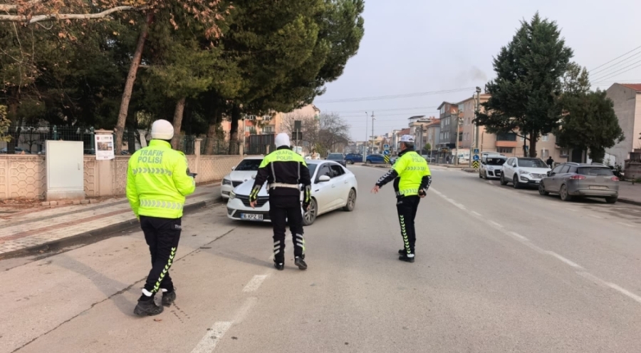 Bursa'da korsan taksi baskını: Sürücü ve yolcuya ceza