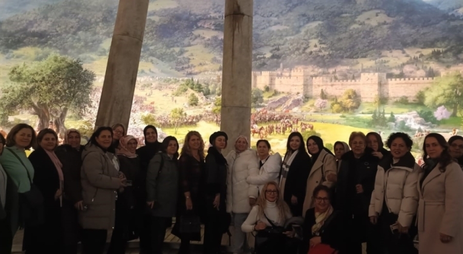 Osmangazili kadınlar kültür turlarıyla moral depoluyor