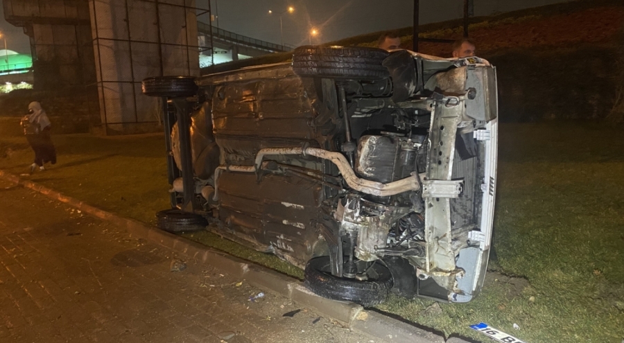 Bursa'da yağmurda takla: Sürücü kurtuldu