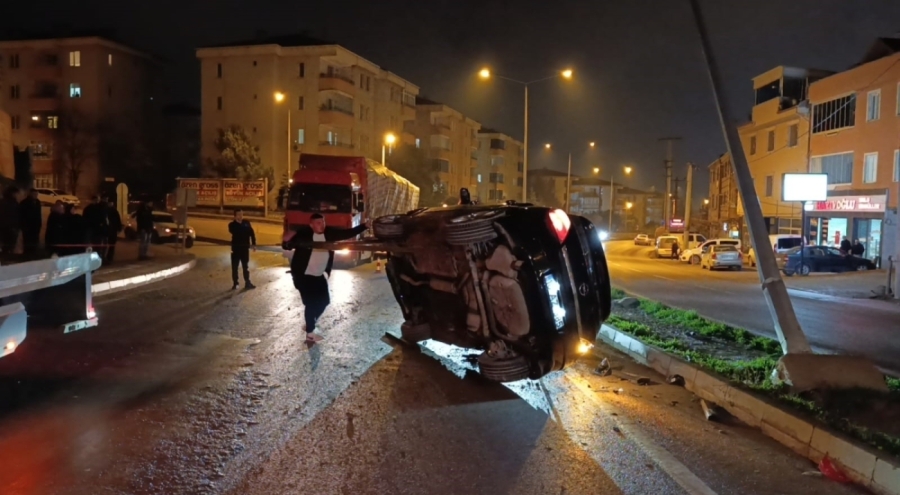 İnegöl'de takla: 3 yaralı