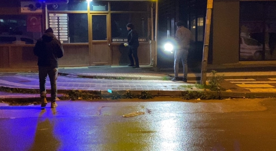 Bursa'da sokakta silahlı kavga: 1 yaralı