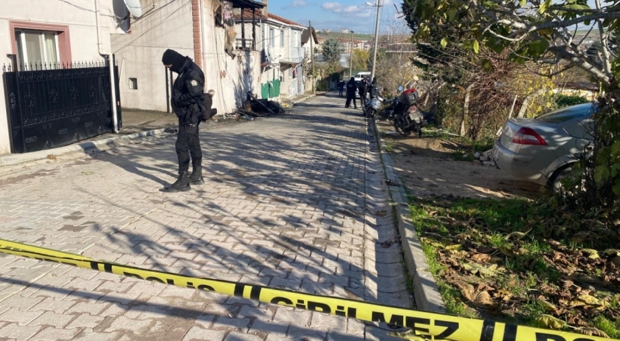 Yalova'daki DEAŞ evinde "3 kişilik aile" detayı: Baskın gecesi kalabalıkmış