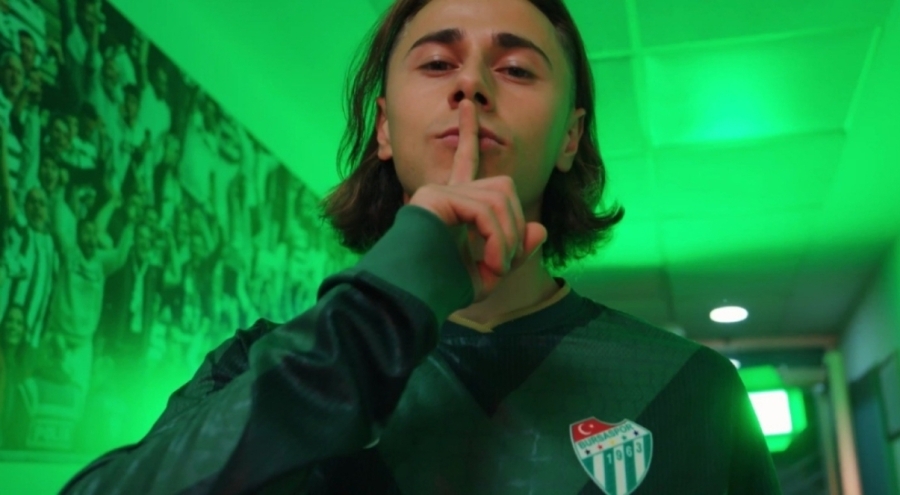 Bursaspor'dan 4. imza: Eyüp Akcan