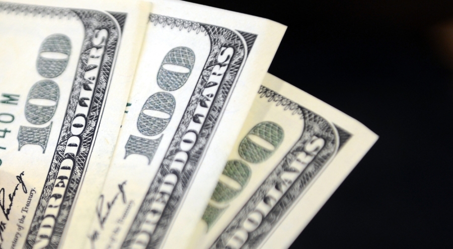 Dolar ve euro güne yatay başladı