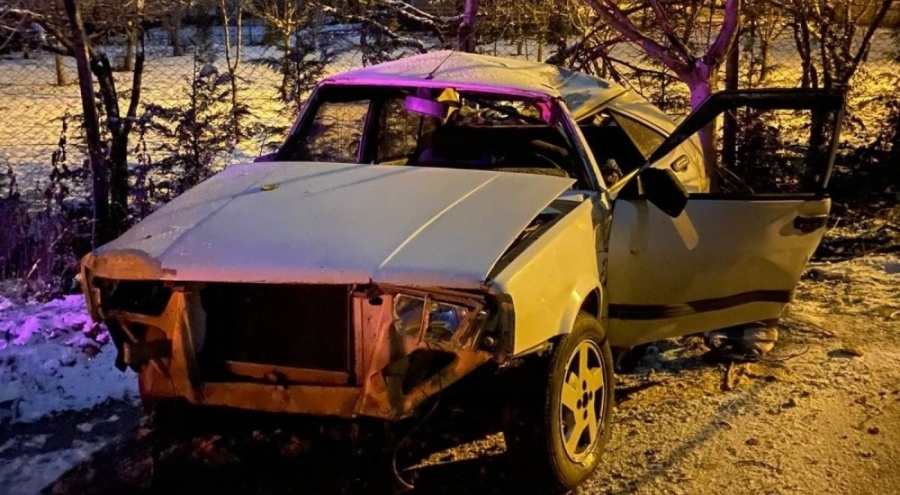 Bursa'da otomobil tarlaya uçtu: 1 yaralı