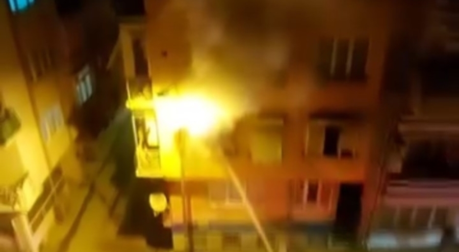 Bursa'da balkonda çıkan yangın paniğe neden oldu