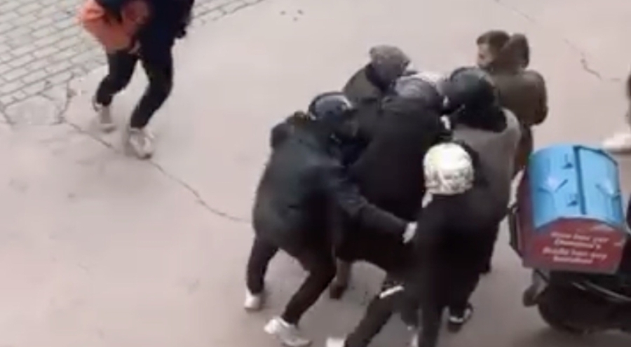 Bursa'da şiddetli lodosda örnek dayanışma