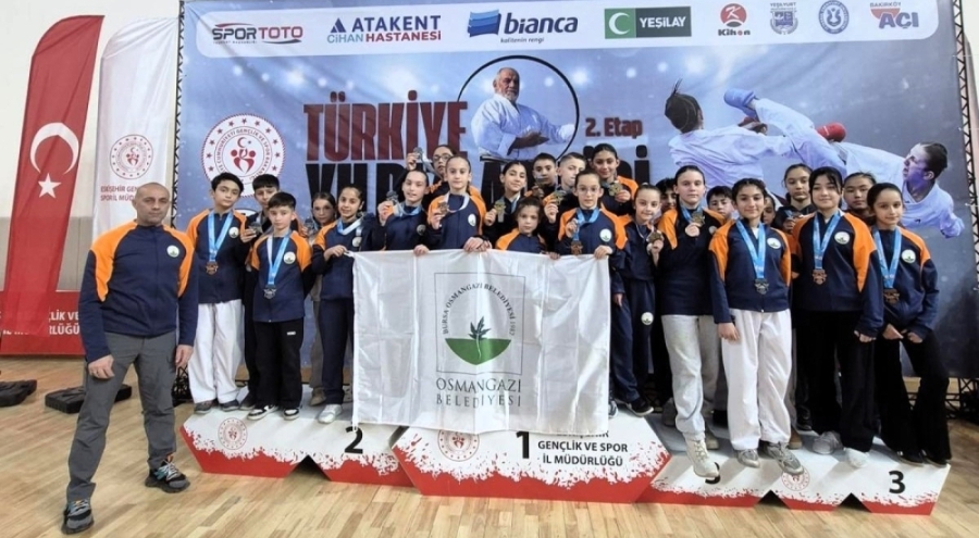 Osmangazili karateciler madalyaya doydu