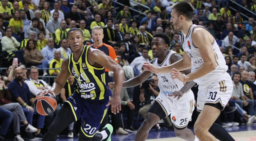 Fenerbahçe, Dubai Deplasmanında