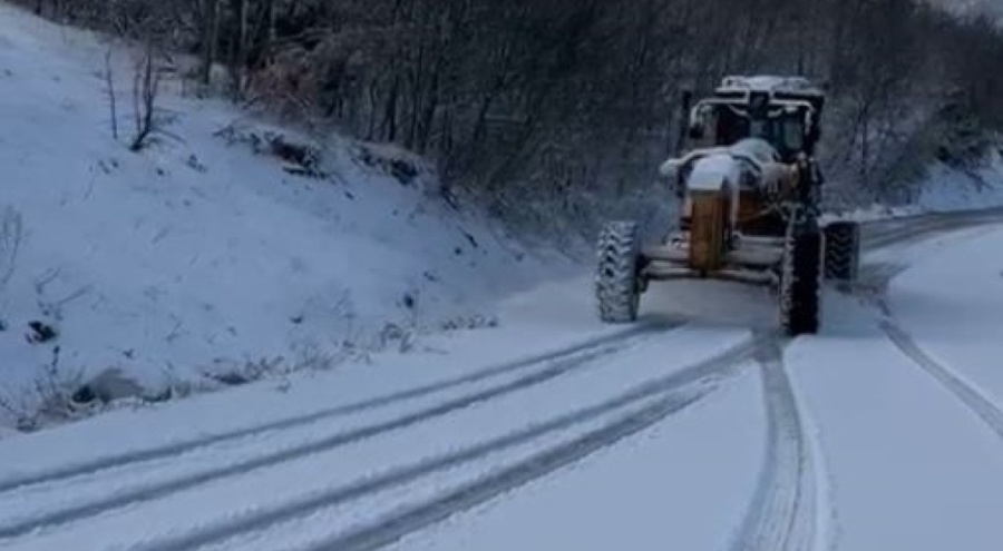 Büyükşehir'den karla mücadele