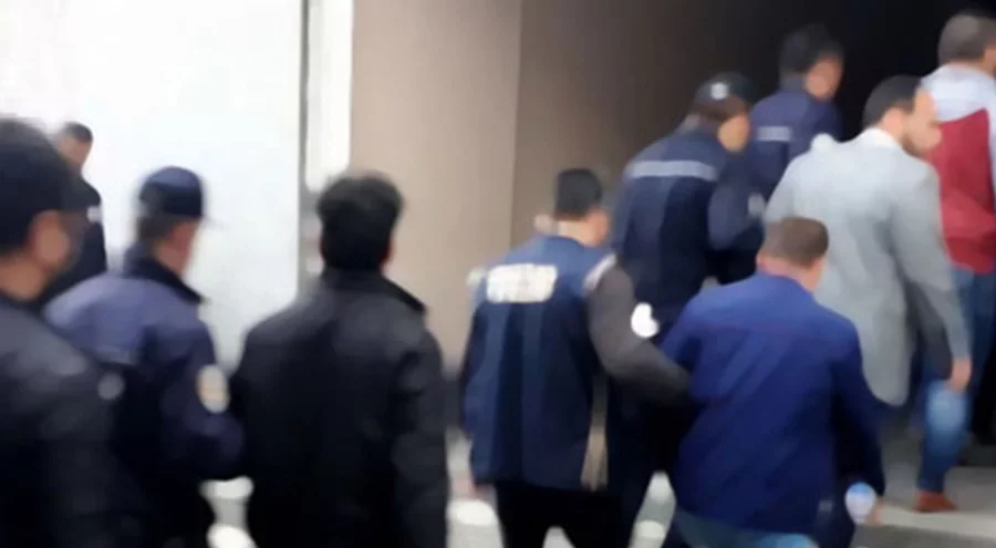 FETÖ'ye 5 il merkezli operasyon: 81 gözaltı