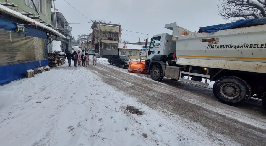 Bursa Büyükşehir'de kış mesaisi sürüyor