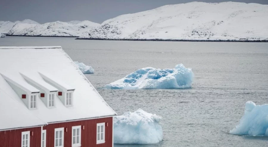Fransa asker gönderdi, Grönland'da gerilim artıyor