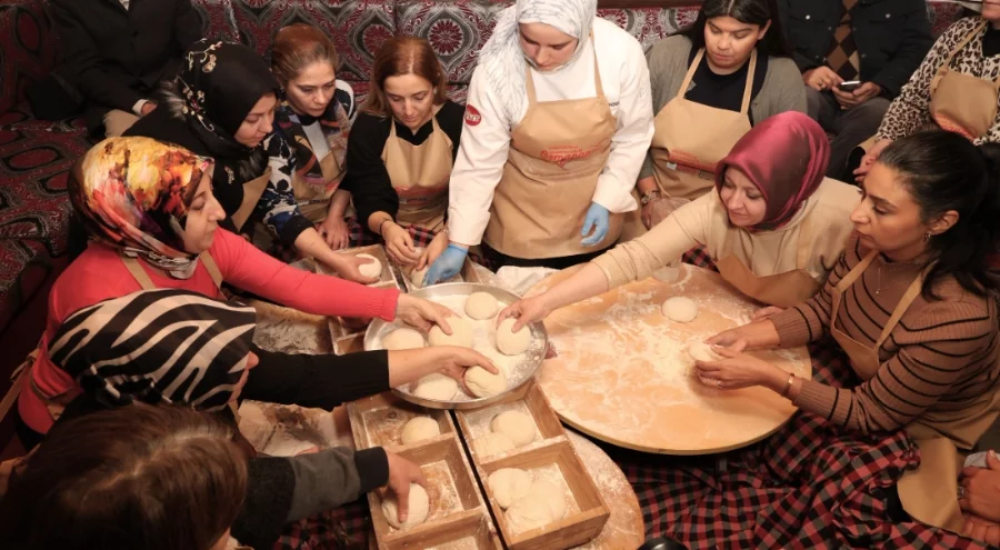 Somuncu Baba'nın Ekmekleri Osmangazi'de Pişti