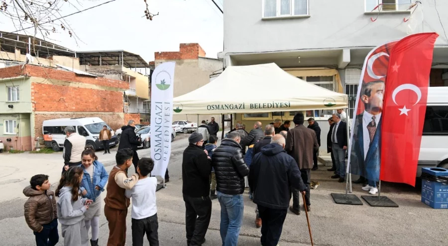 Osmangazi'de Cuma Bereketi Vatandaşlarla Paylaşıldı