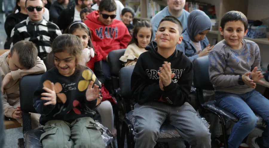 Masallarla engelsiz mutluluk