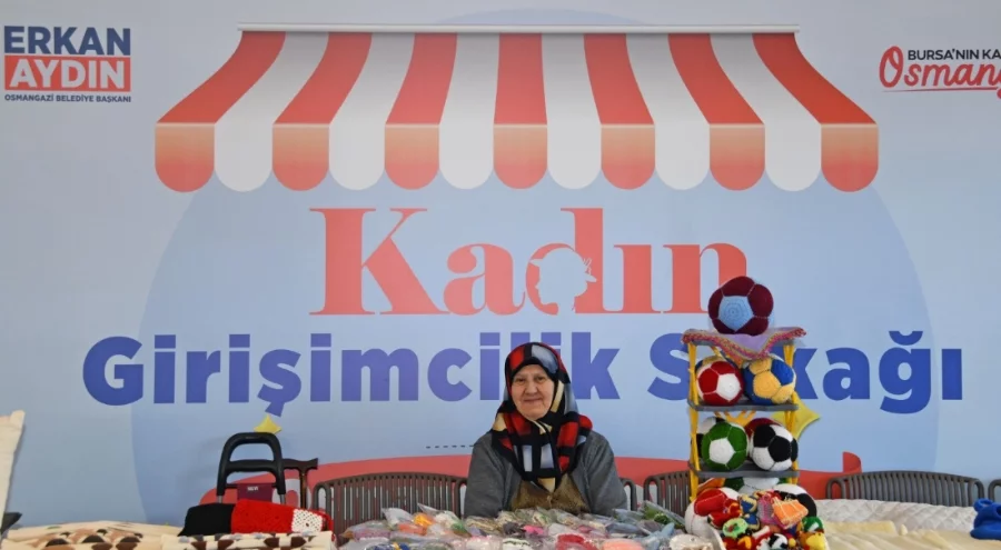 Girişimci kadınların el emeği Osmangazi Meydanı'nda buluştu