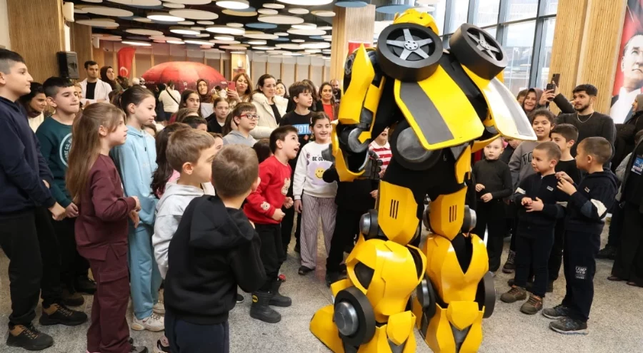 Osmangazi Belediyesi sömestr tatilinde çocukları bilimle buluşturdu